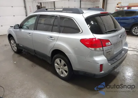 2012 Subaru Outback 2.5I Premium z USA, uszkodzony, nr VIN 4S4BRBGC8C3275687